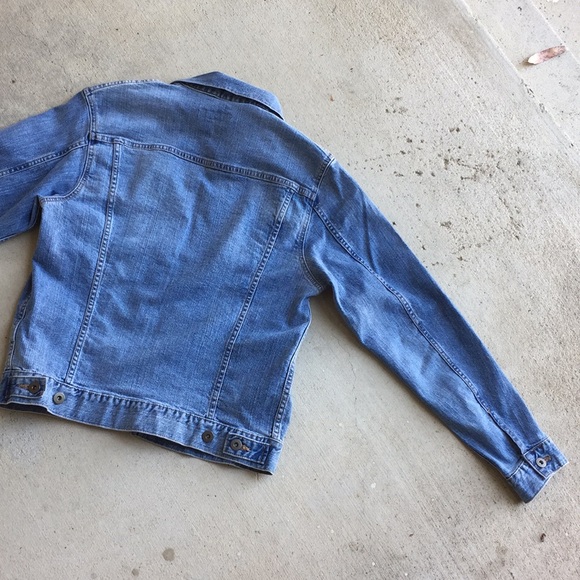 Uniqlo Relaxed Fit Denim Jacket - Picture 5 of 8